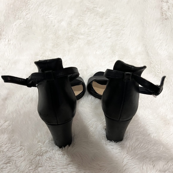Vince Camuto Black Heeled Sandals - Picture 2 of 3